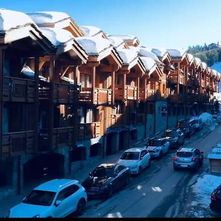 1850 - 3 Bedrooms, Balcony, Ski-in Ski-out Appartamento